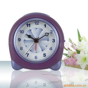 时光流转中的静默伴侣 家居日用品台钟的魅力与选择